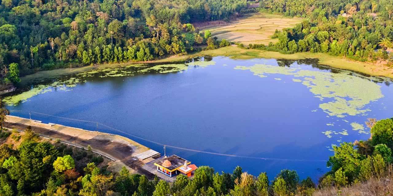 Honnamana Kere Lake